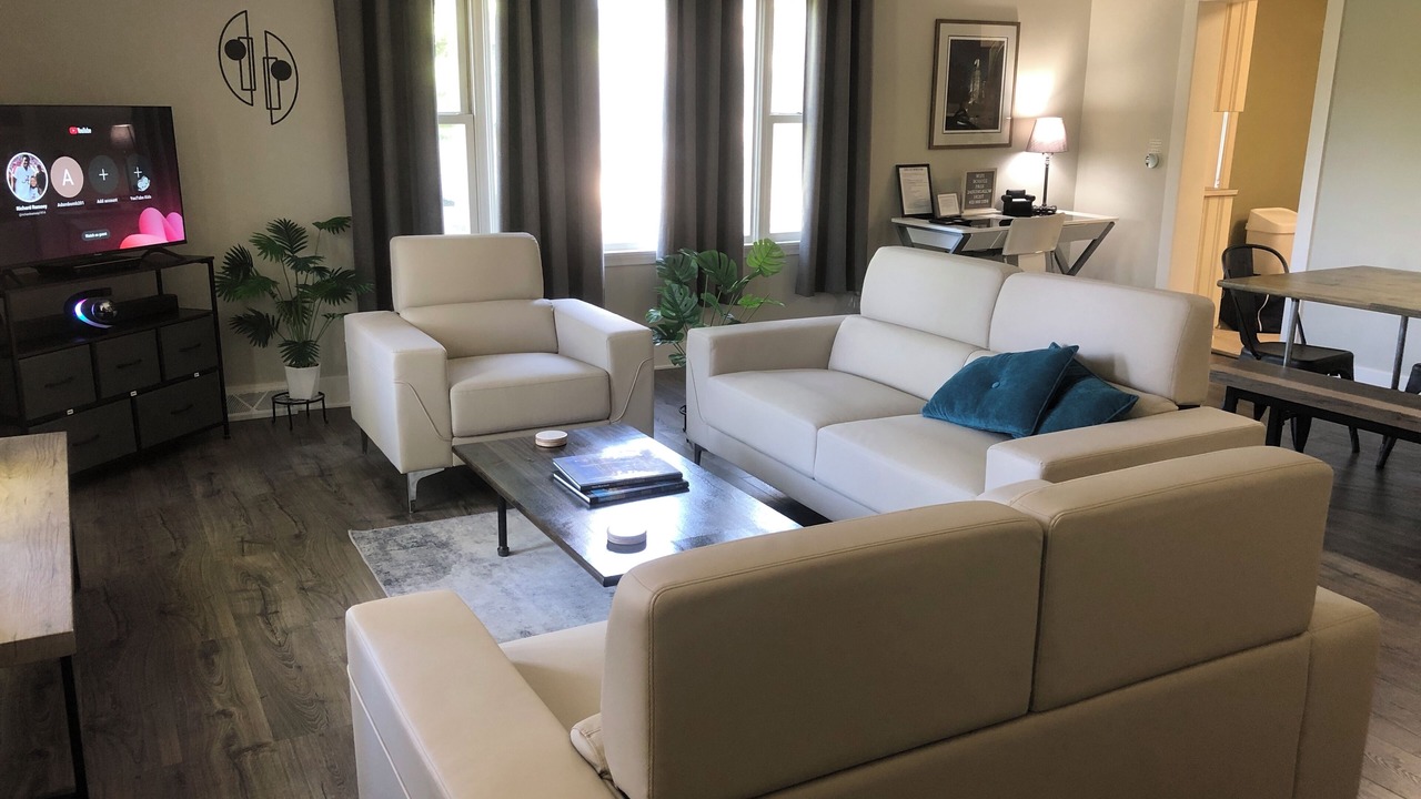 Photo of Livingroom in Millard