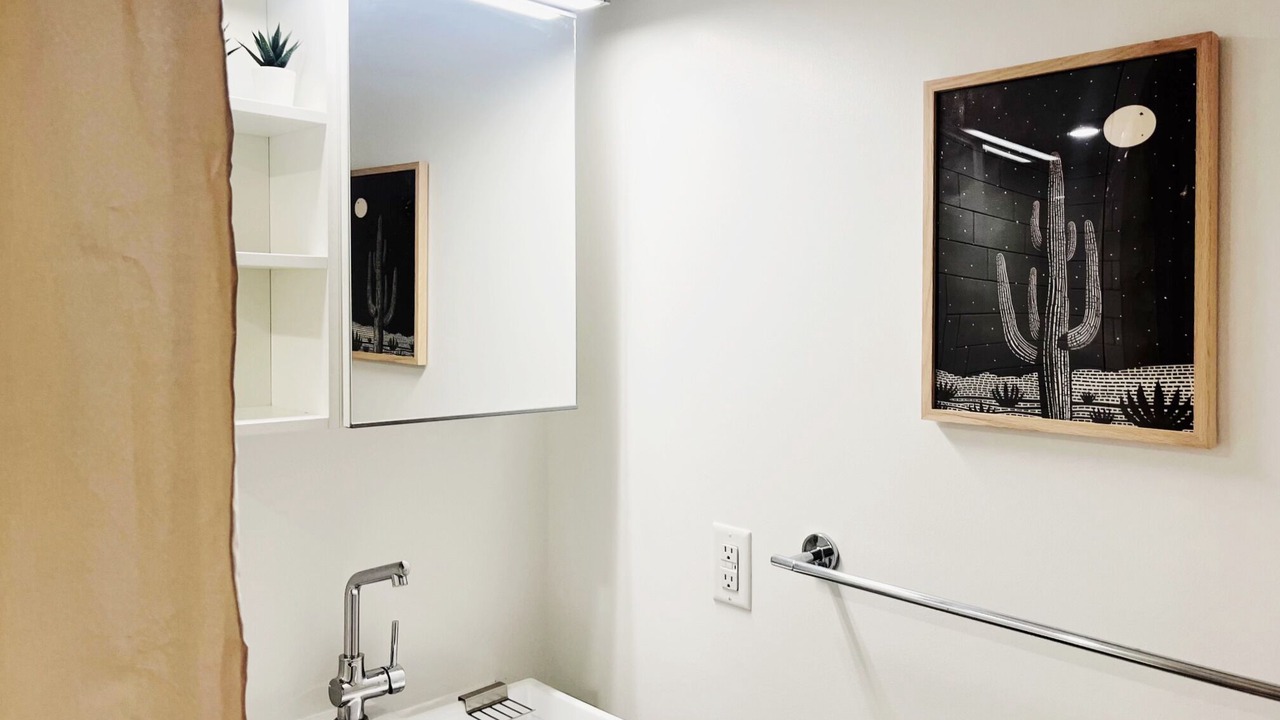 Photo of Bathroom in Jefferson Park