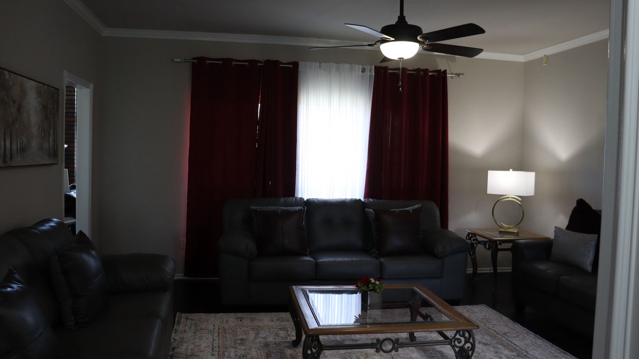Photo of Livingroom in Oklahoma City