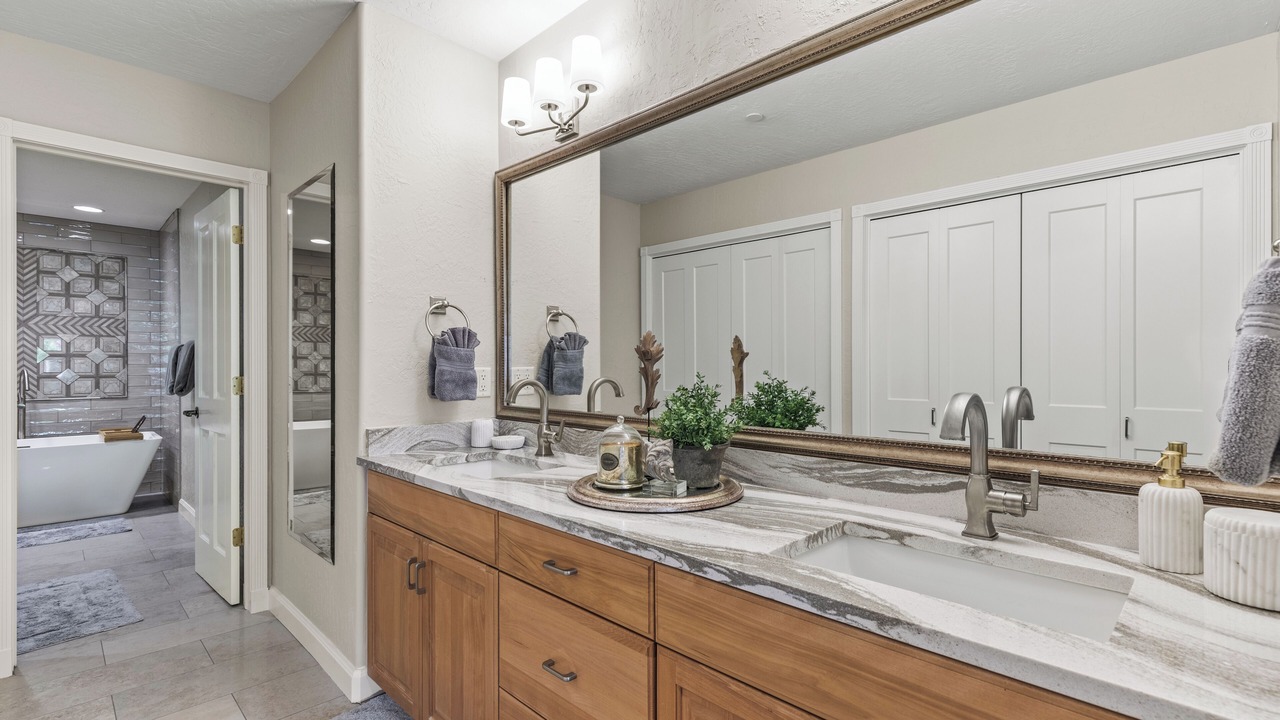 Photo of Bathroom in Midway