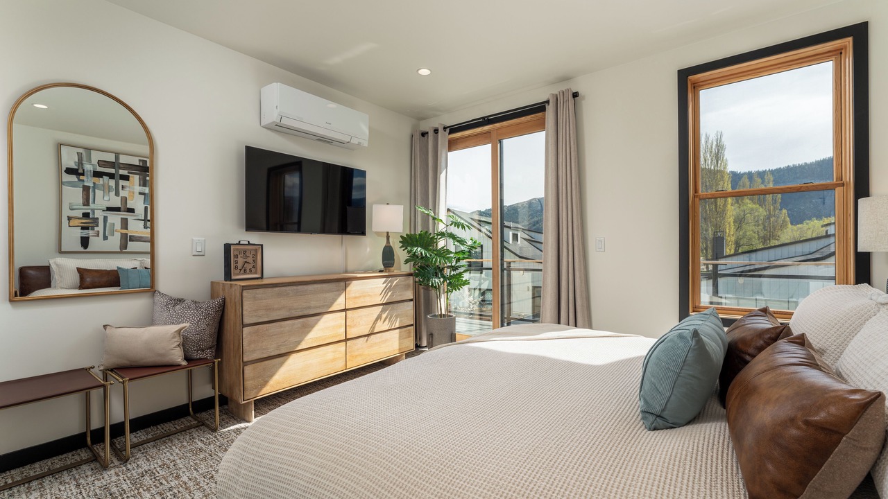 Photo of Bedroom in Wapato Point