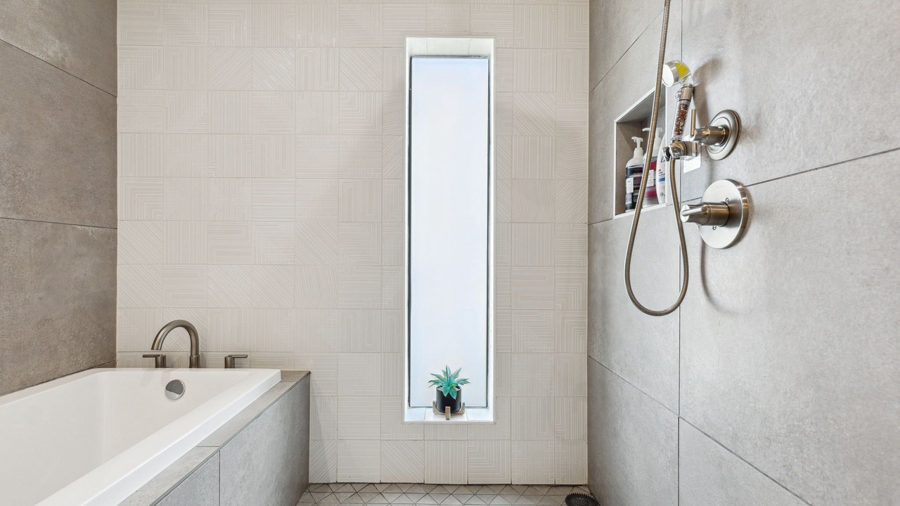 Photo of Bathroom in Oak Cliff