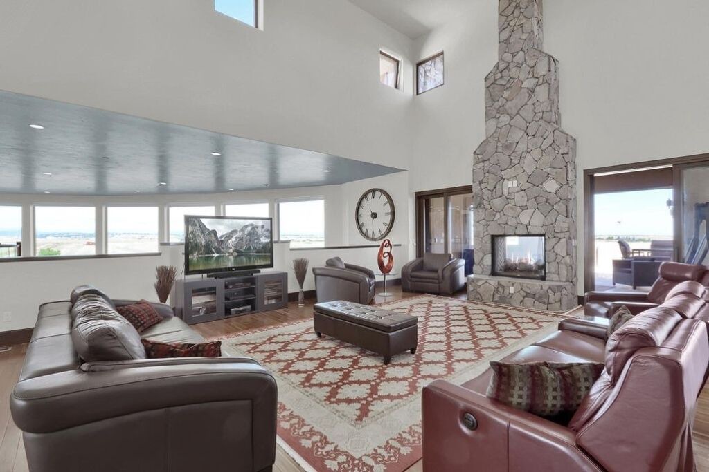 Photo of Livingroom in Parker