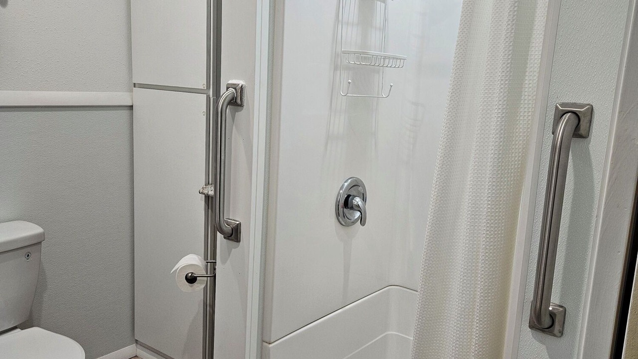 Photo of Bathroom in Weiser