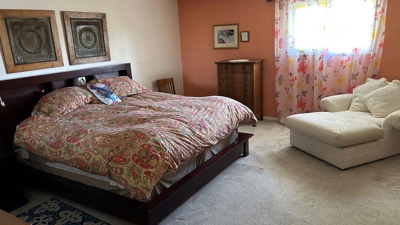 Photo of Bedroom in Wray