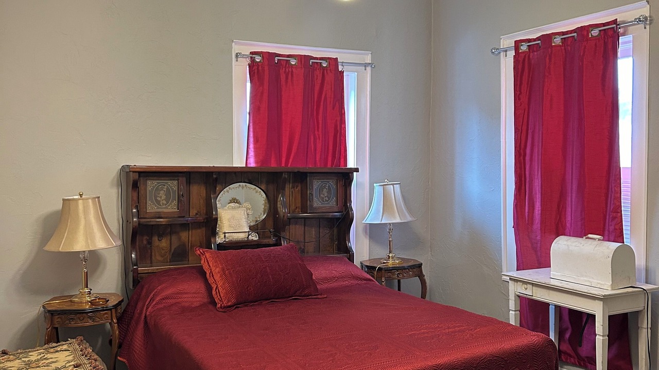 Photo of Bedroom in Muskogee