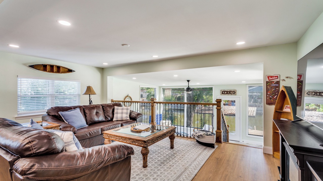 Photo of Livingroom in Granbury