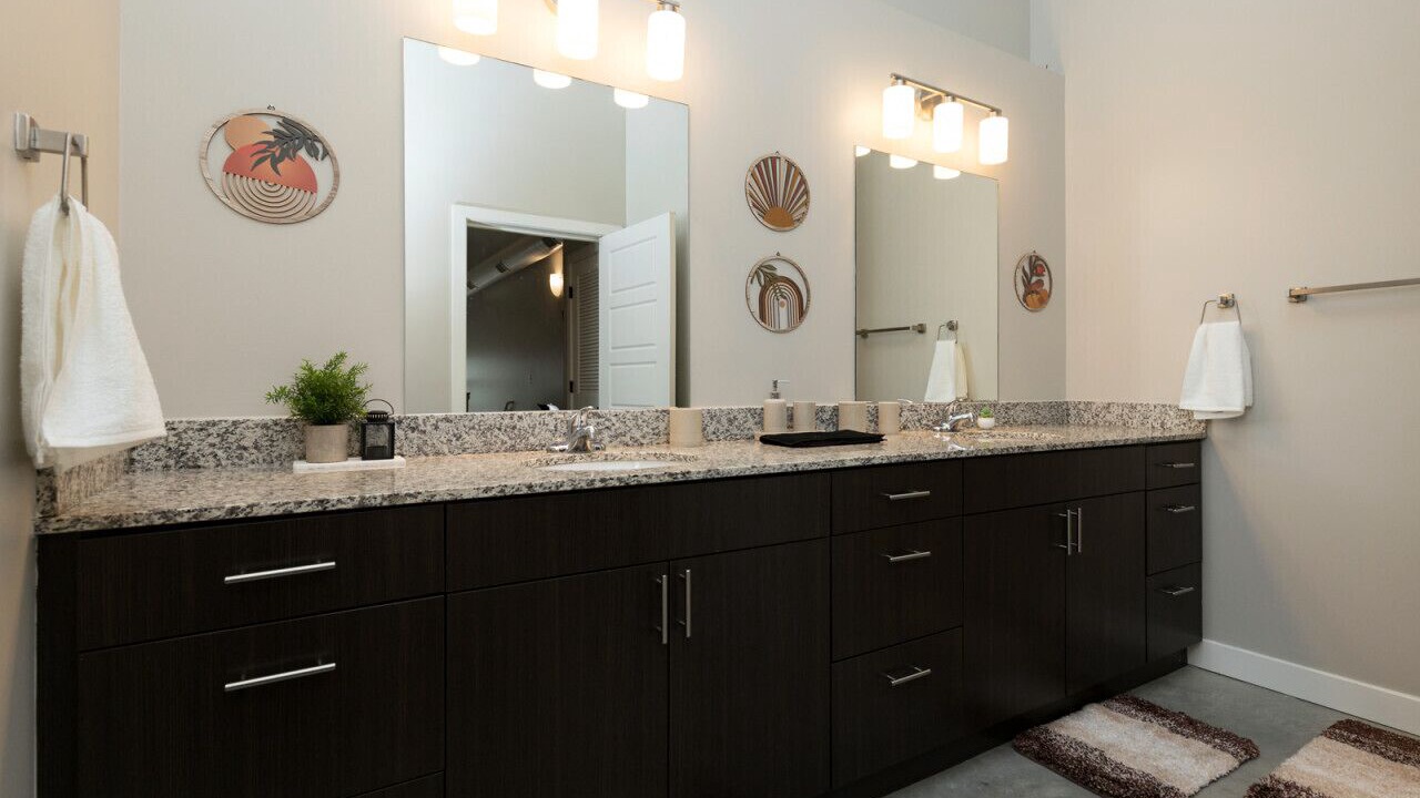 Photo of Bathroom in Downtown Des Moines