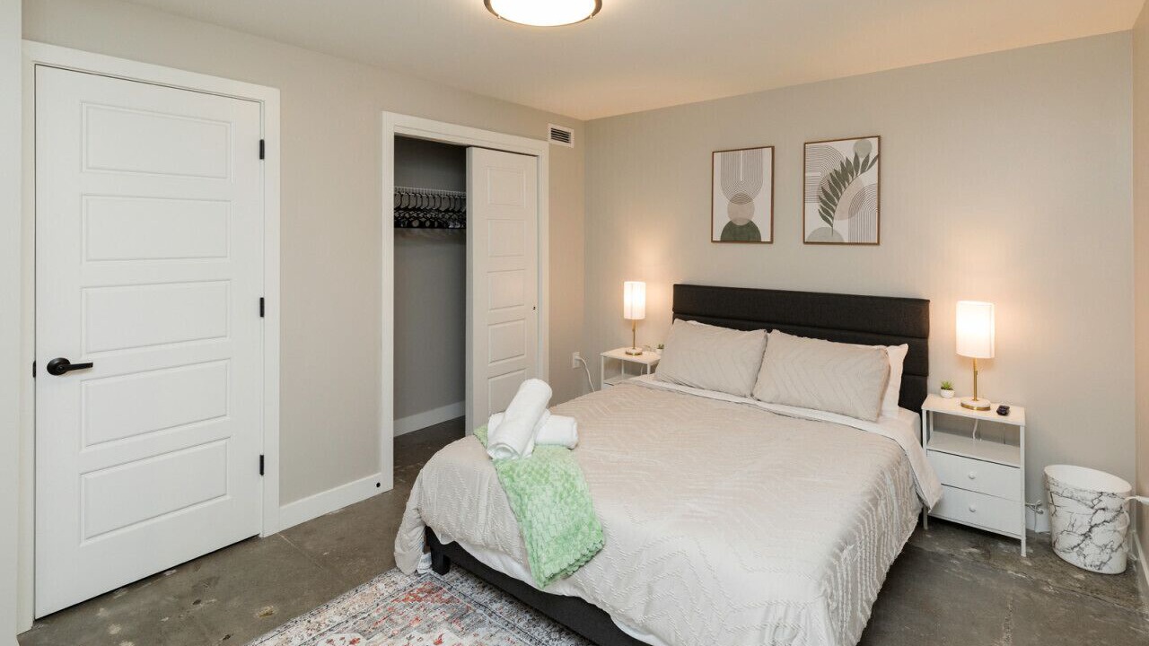Photo of Bedroom in Downtown Des Moines