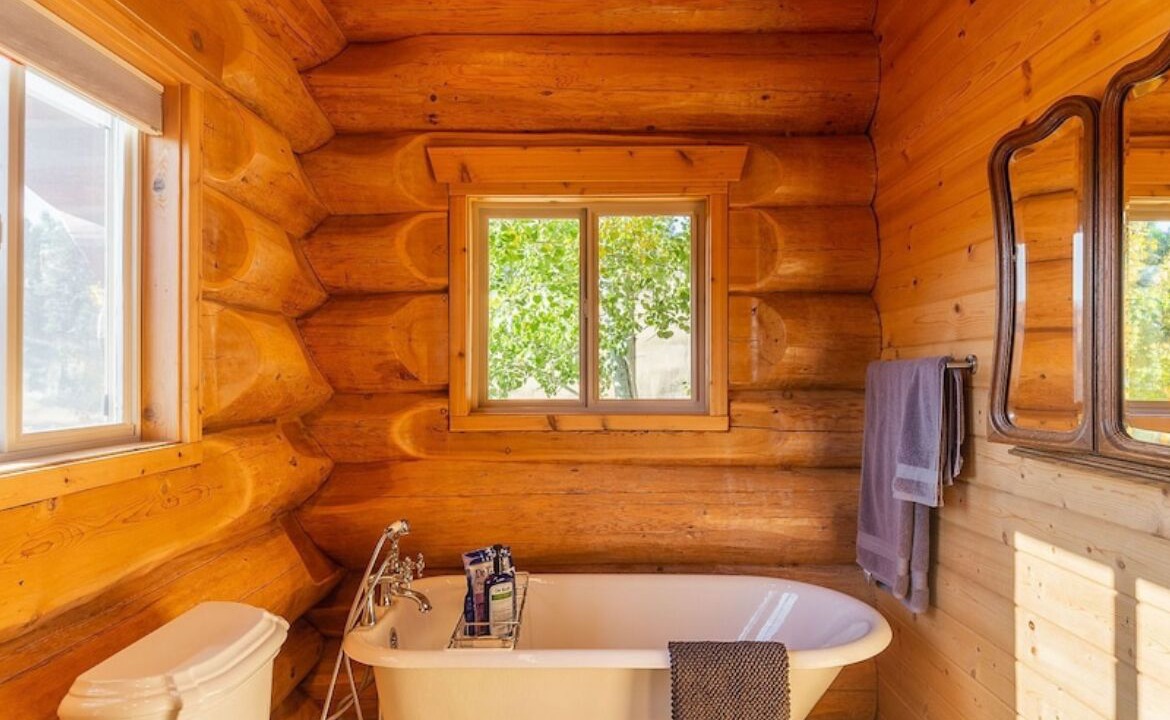 Photo of Bathroom in Garden Valley