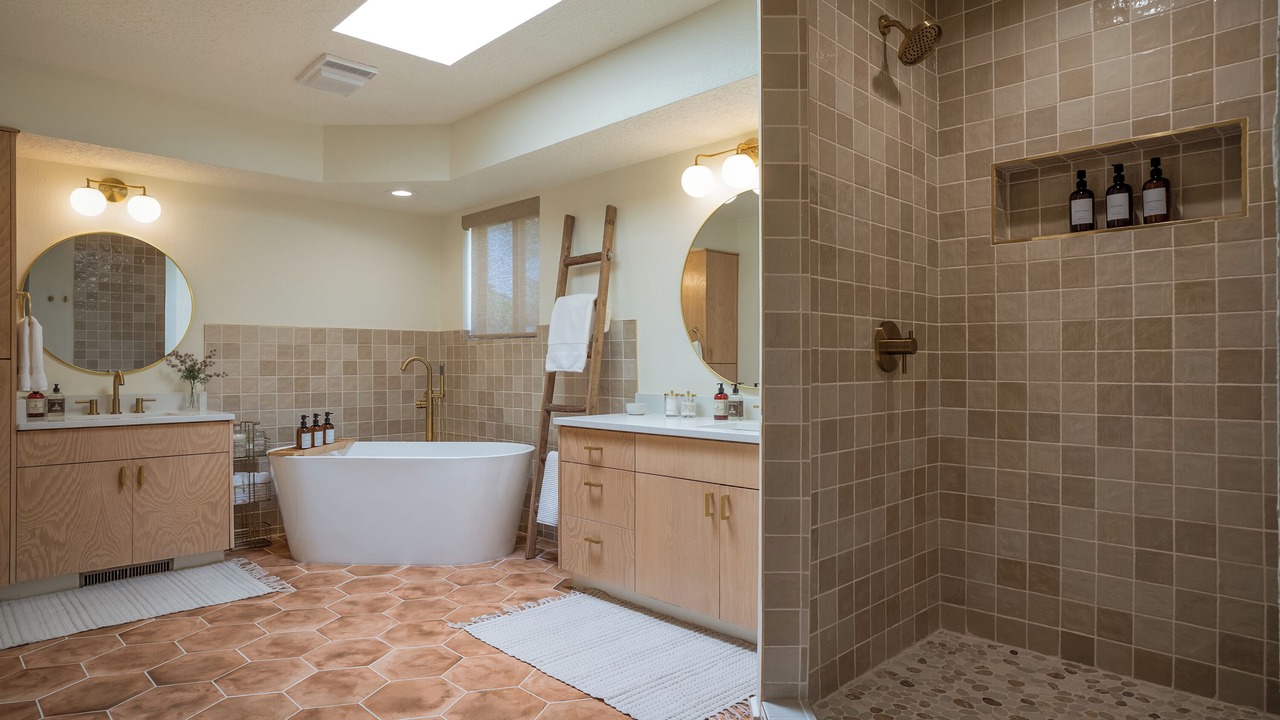 Photo of Bathroom in Northeast Heights