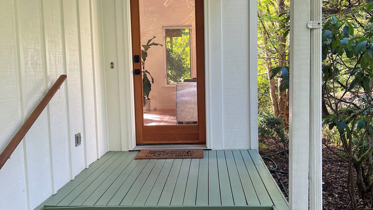 Photo of Outdoor in Rollingbay