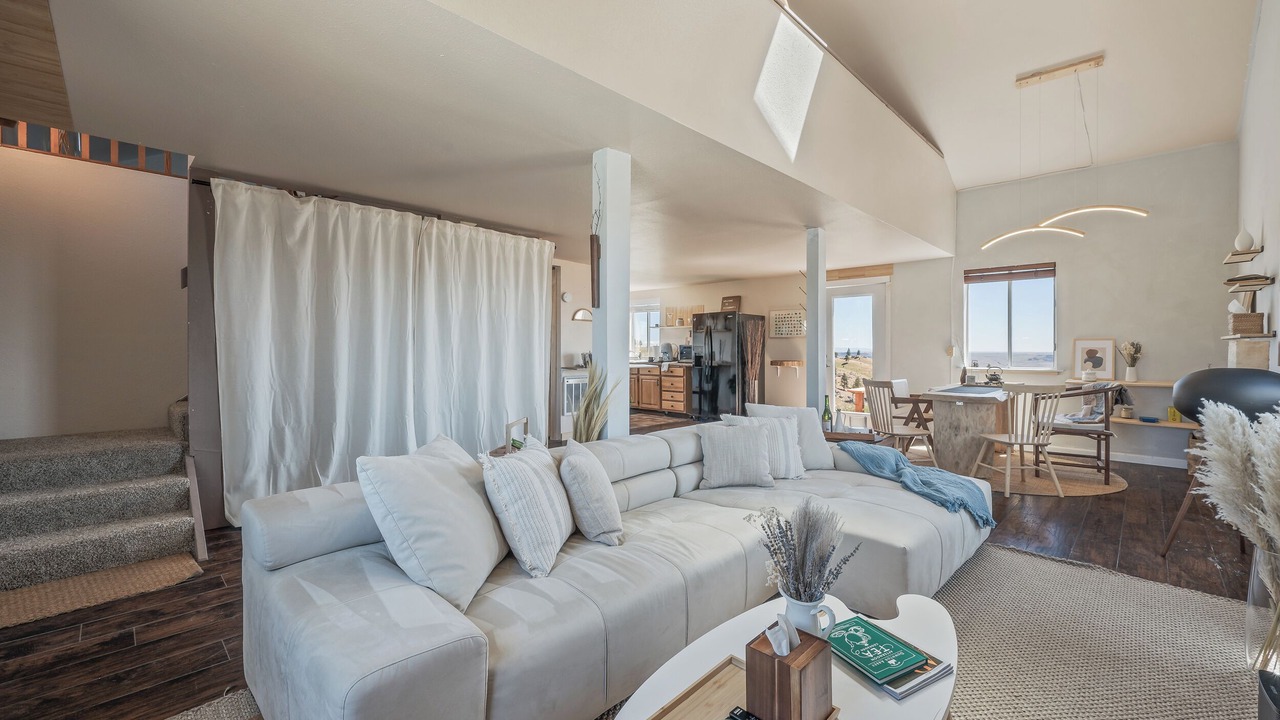 Photo of Livingroom in Brewster