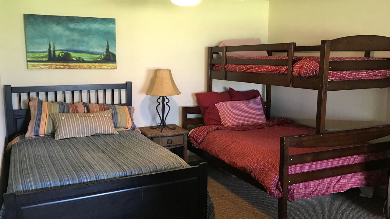 Photo of Bedroom in Manson