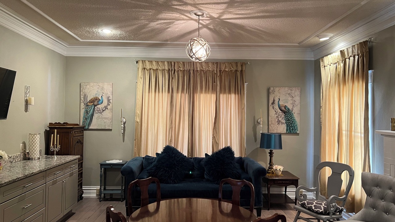 Photo of Livingroom in Roswell