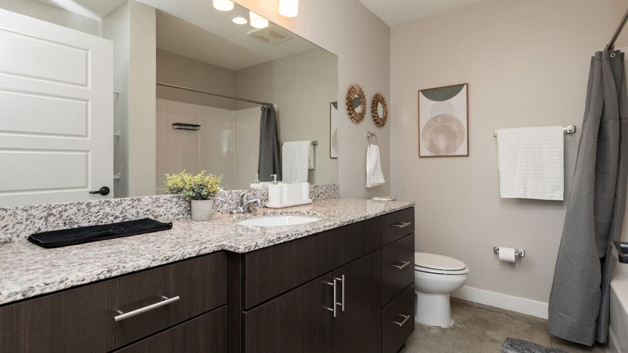 Photo of Bathroom in Downtown Des Moines