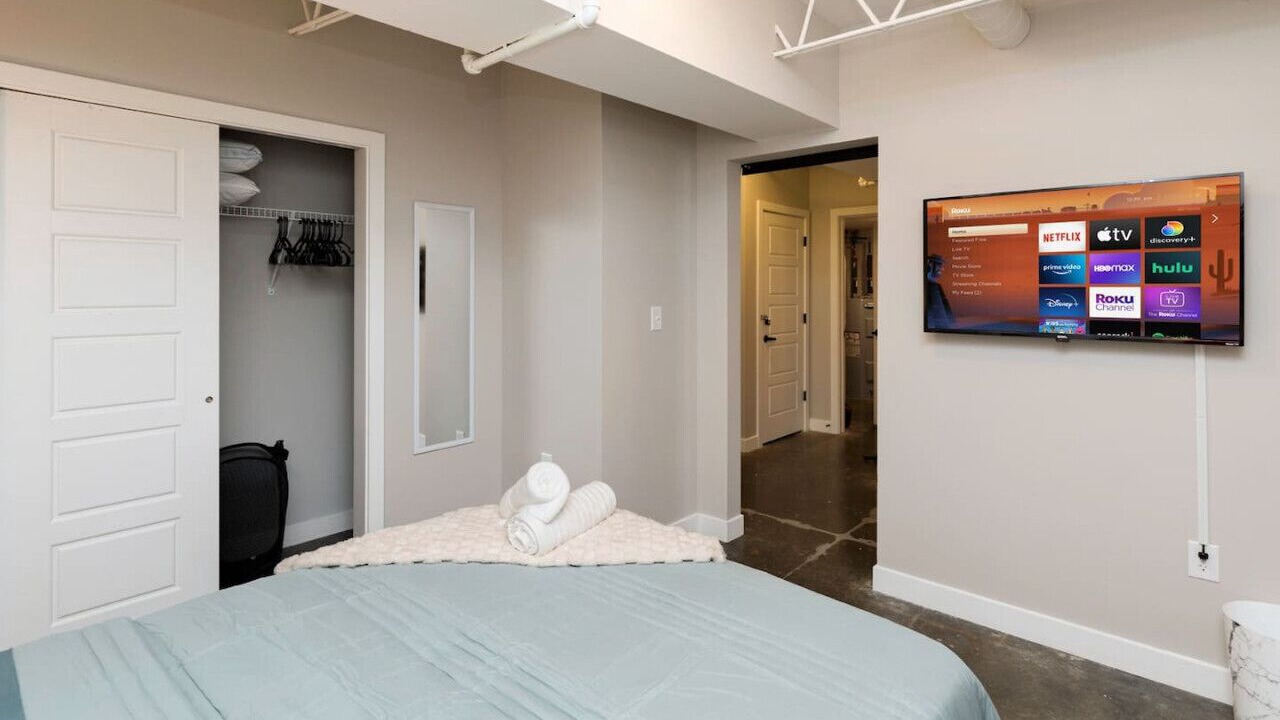 Photo of Bedroom in Downtown Des Moines