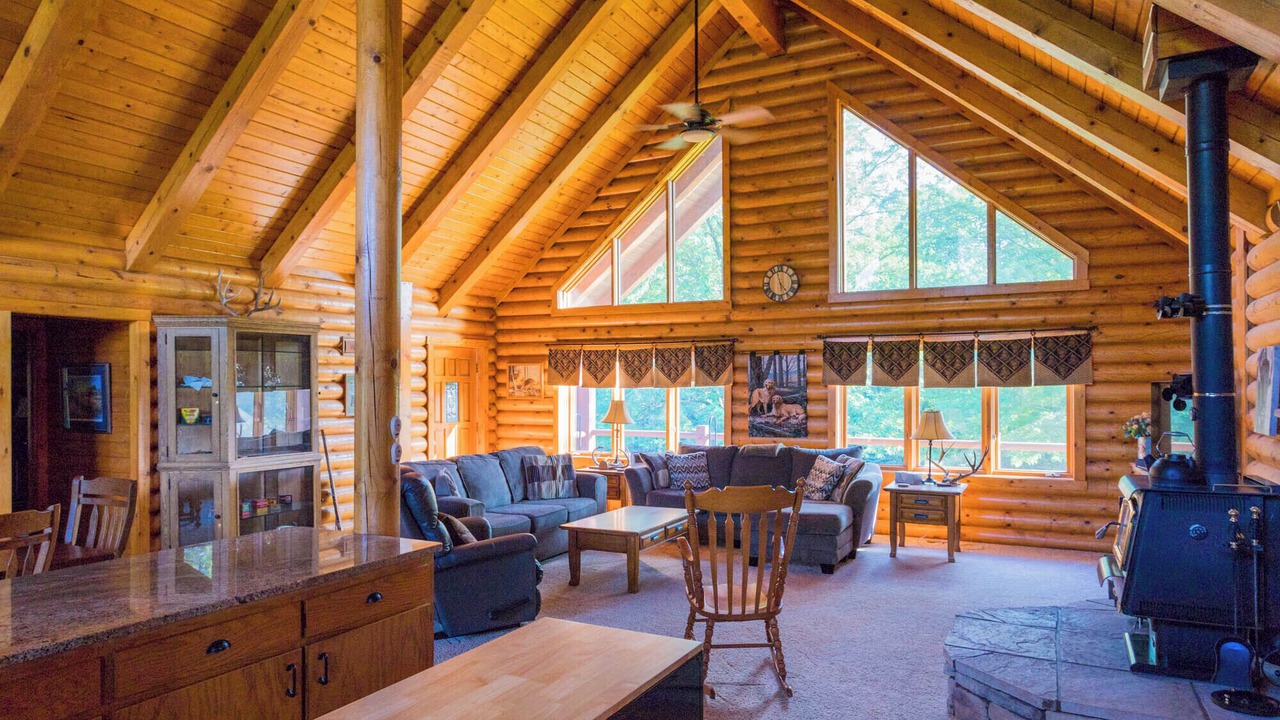 Photo of Livingroom in Ames