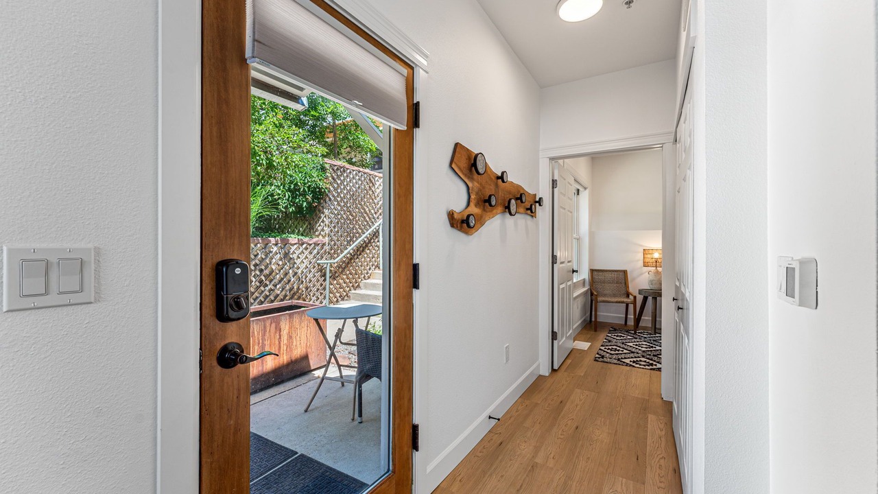 Photo of Others in North Broadway - Holiday