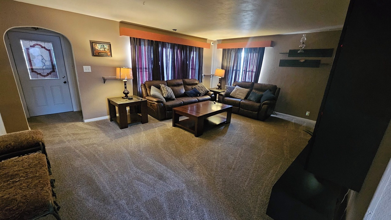 Photo of Livingroom in Greater South Side