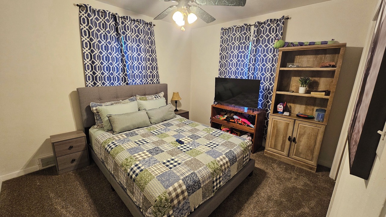 Photo of Bedroom in Greater South Side