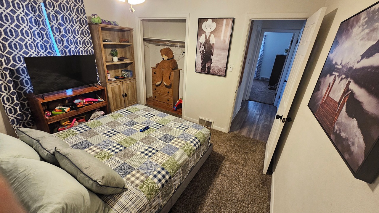 Photo of Bedroom in Greater South Side