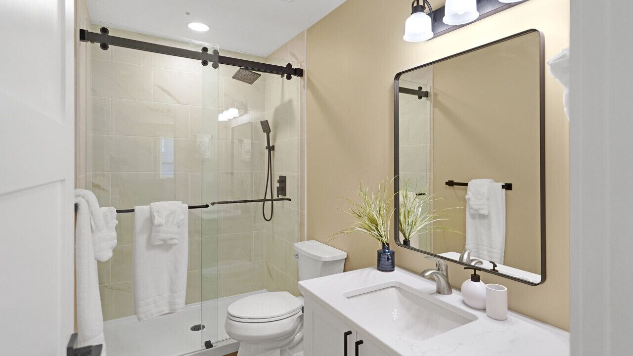 Photo of Bathroom in Oroville