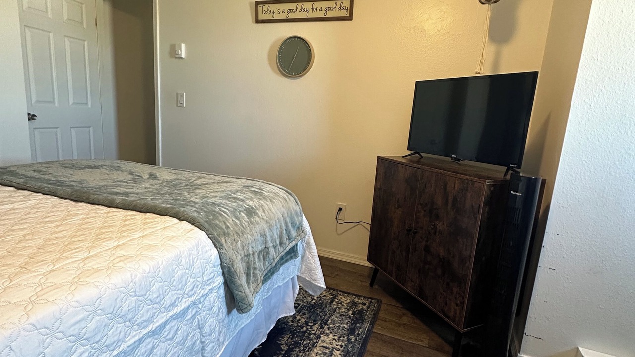 Photo of Bedroom in Glenrock