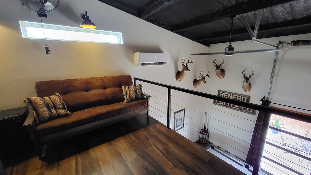 Photo of Livingroom in Old Glory