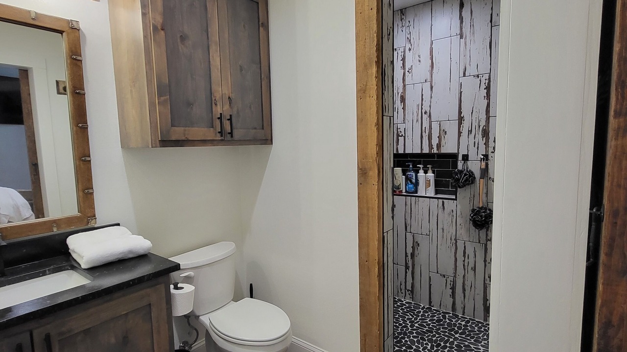 Photo of Bathroom in Old Glory