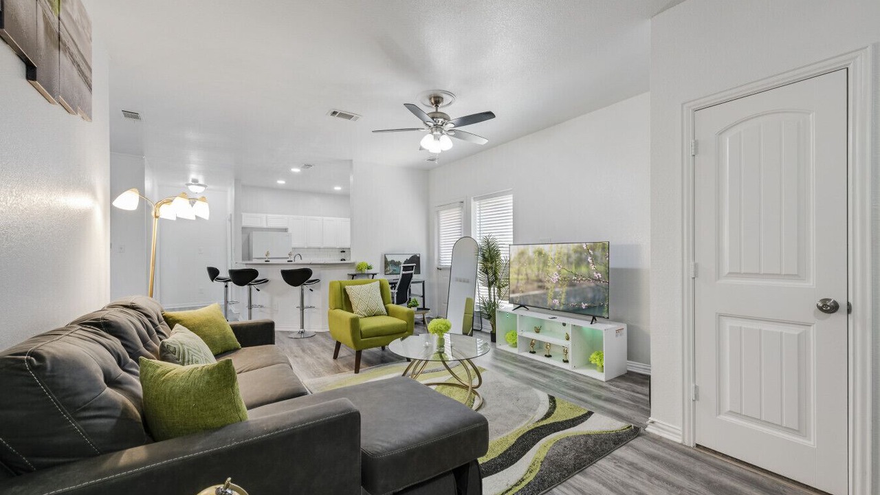 Photo of Livingroom in Grand Prairie