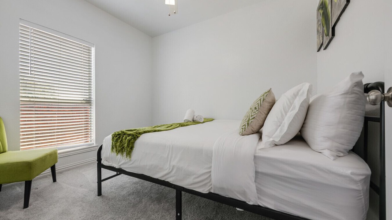 Photo of Bedroom in Grand Prairie