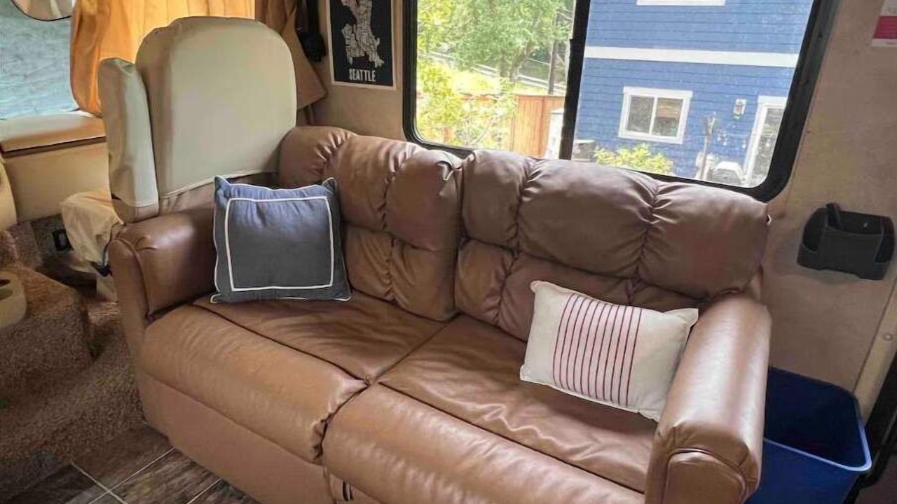 Photo of Livingroom in Rainier Valley