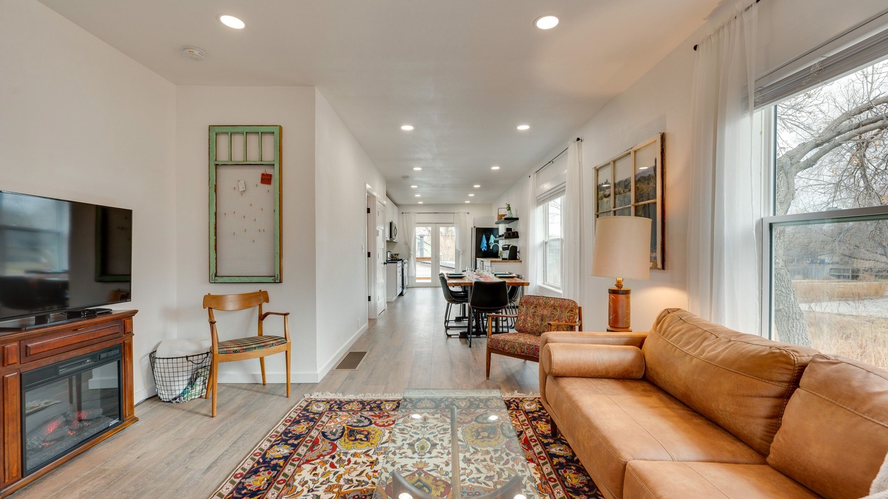 Photo of Livingroom in Erie
