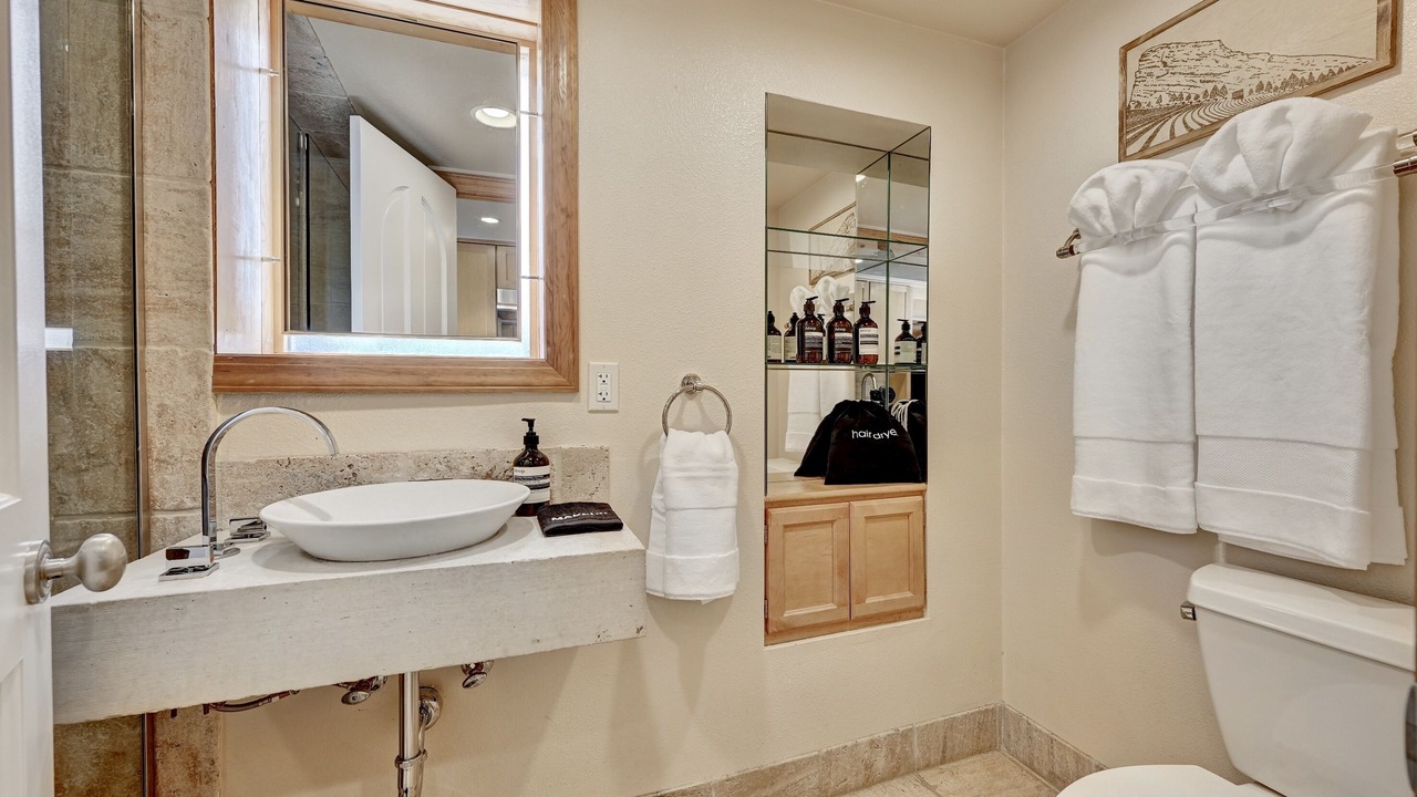 Photo of Bathroom in Kerr Gulch