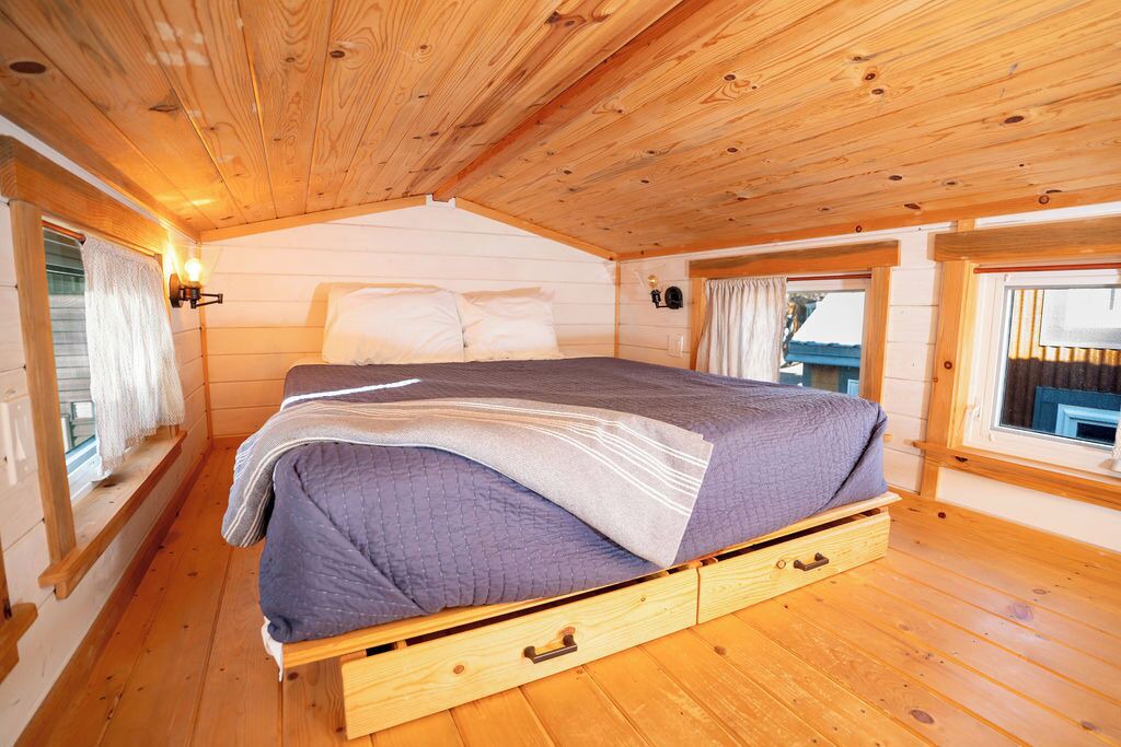 Photo of Bedroom in Lyons