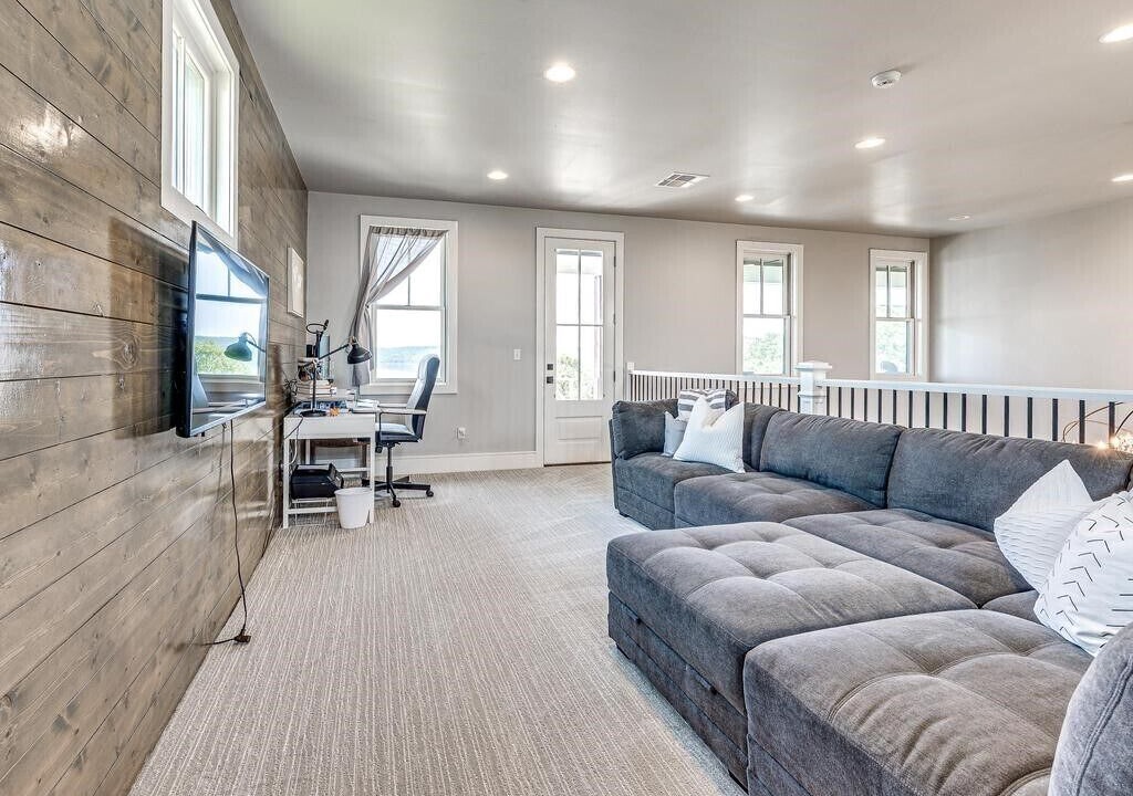 Photo of Livingroom in Eufaula