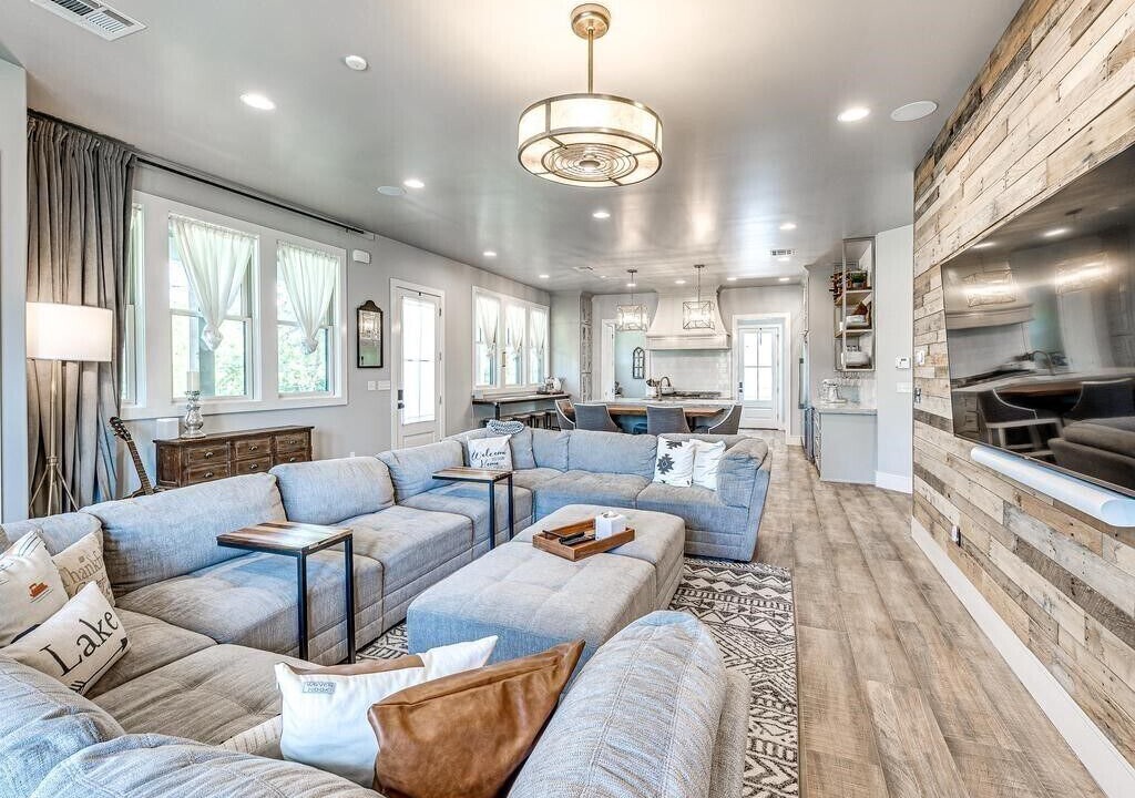 Photo of Livingroom in Eufaula