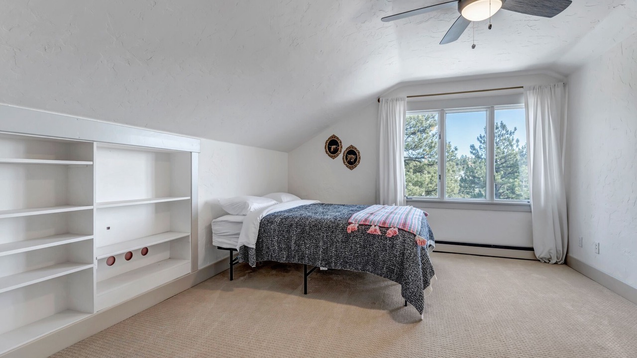 Photo of Bedroom in Mount Vernon