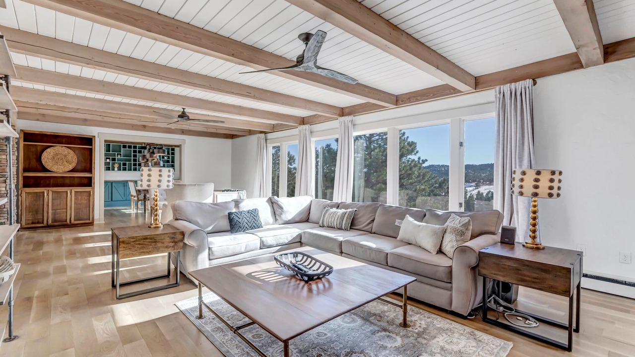 Photo of Livingroom in Mount Vernon