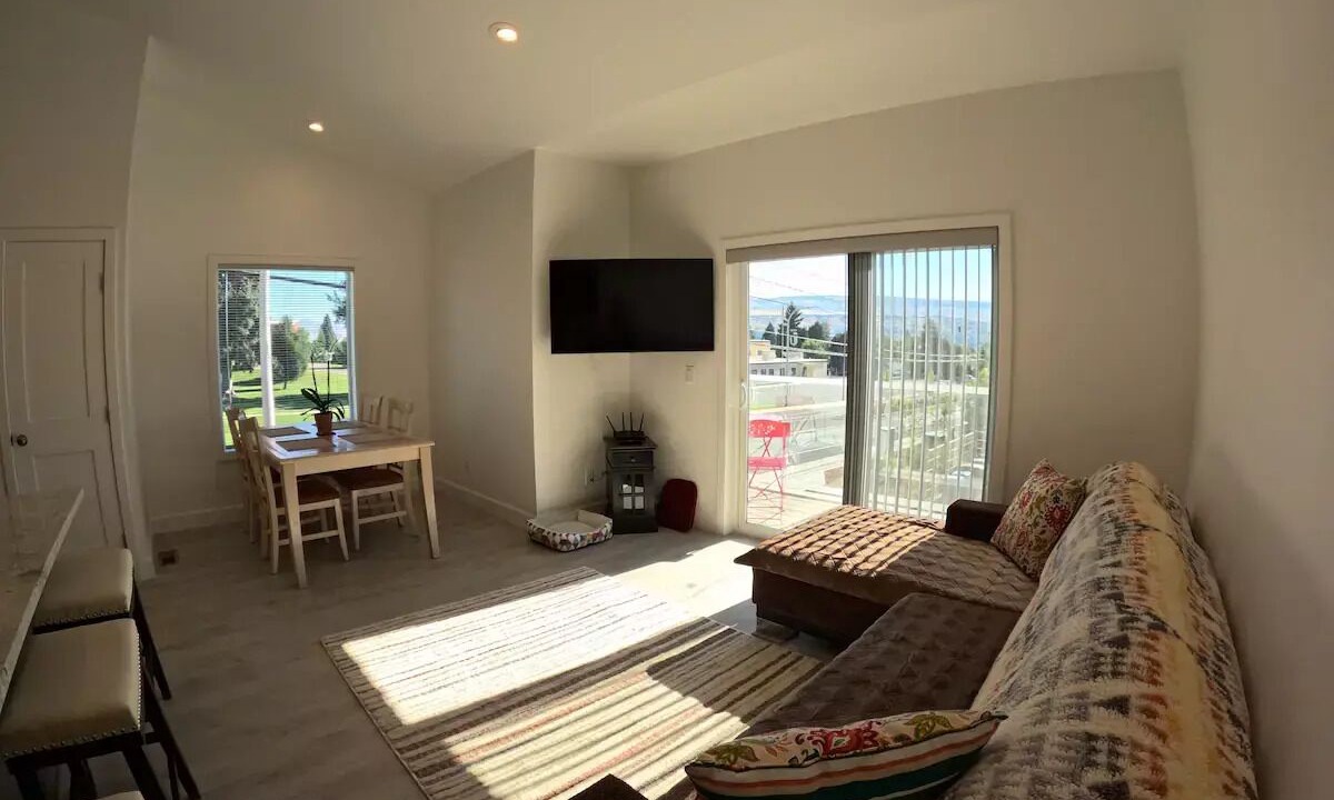 Photo of Livingroom in Wenatchee