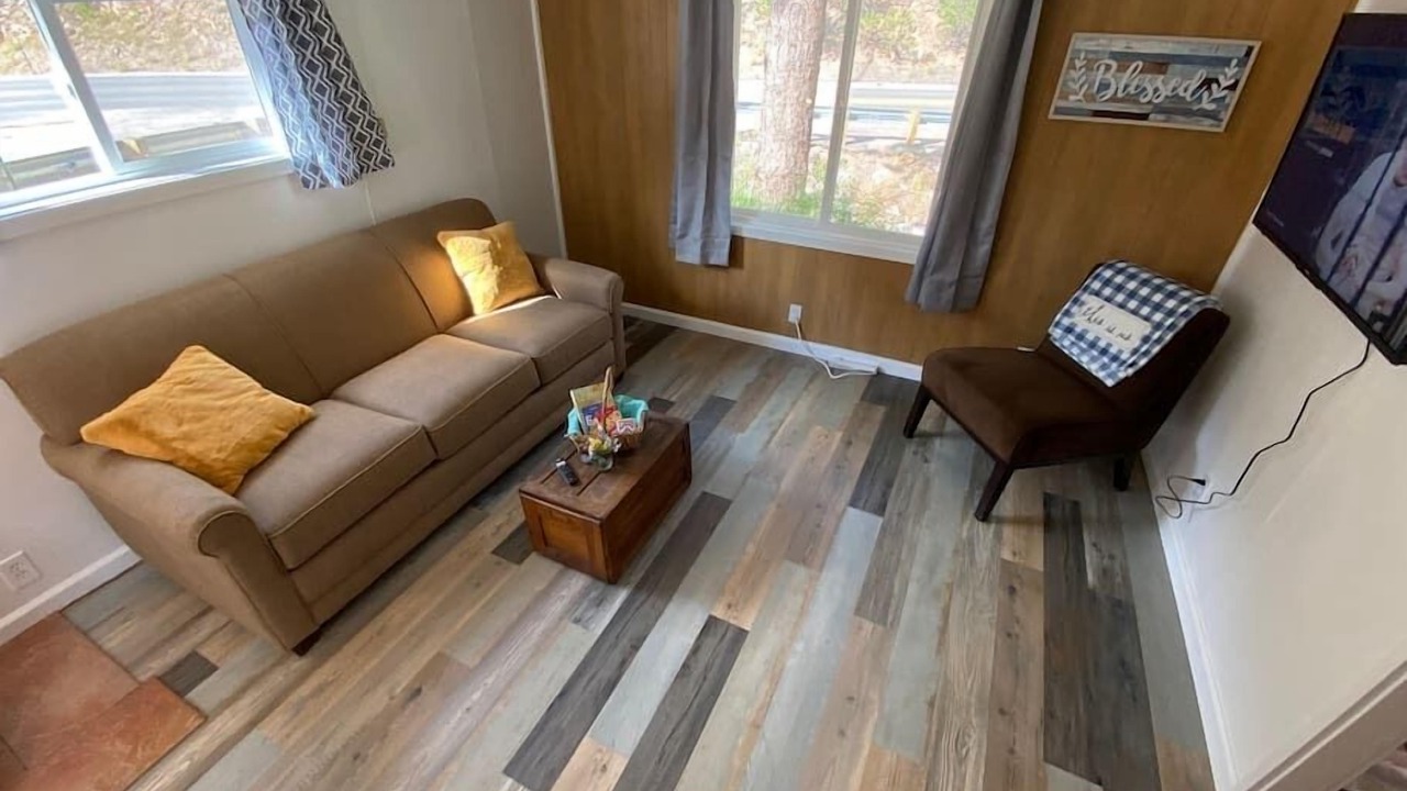 Photo of Livingroom in Coal Creek Canyon