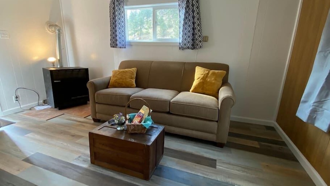 Photo of Livingroom in Coal Creek Canyon