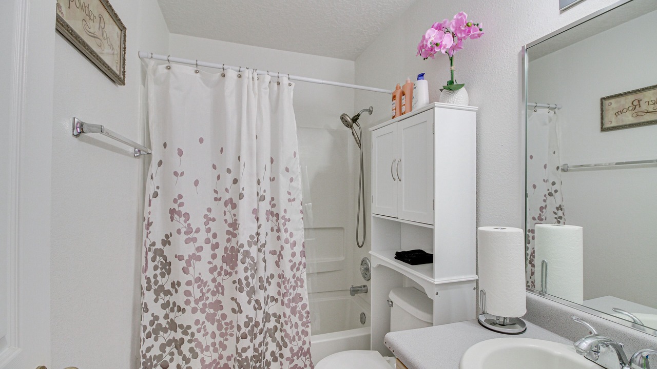 Photo of Bathroom in Princess Jeanne