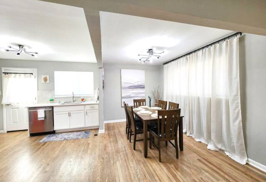 Photo of Bedroom in Aurora