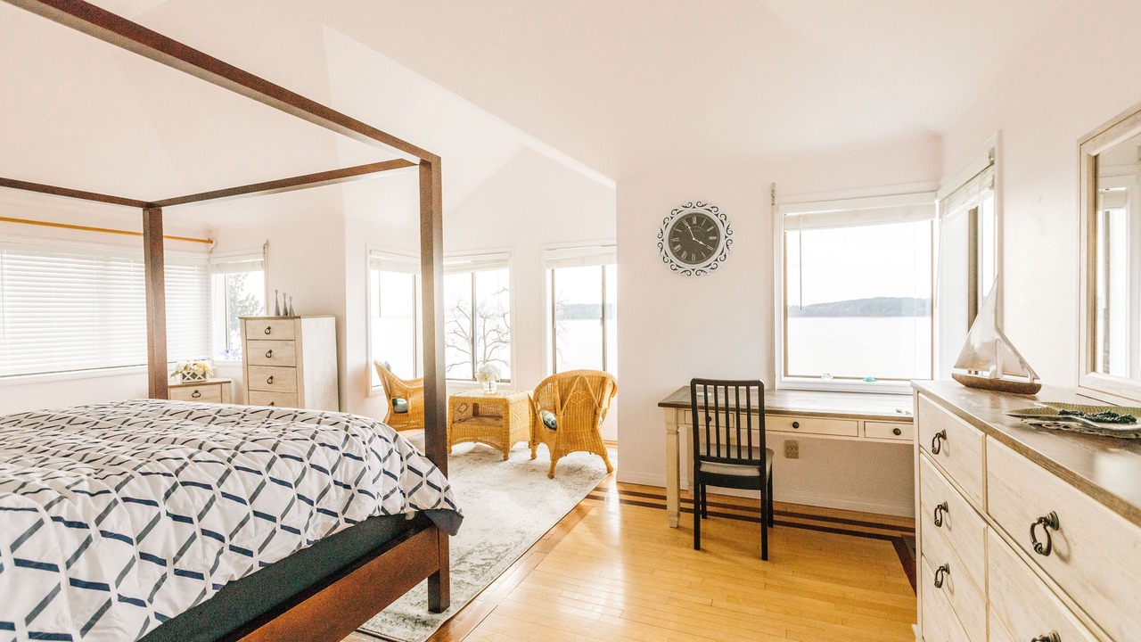 Photo of Bedroom in Mukilteo