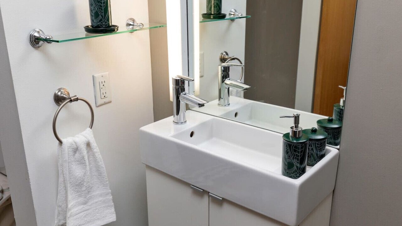 Photo of Bathroom in Downtown Des Moines