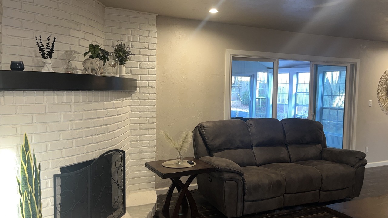 Photo of Livingroom in Oklahoma City