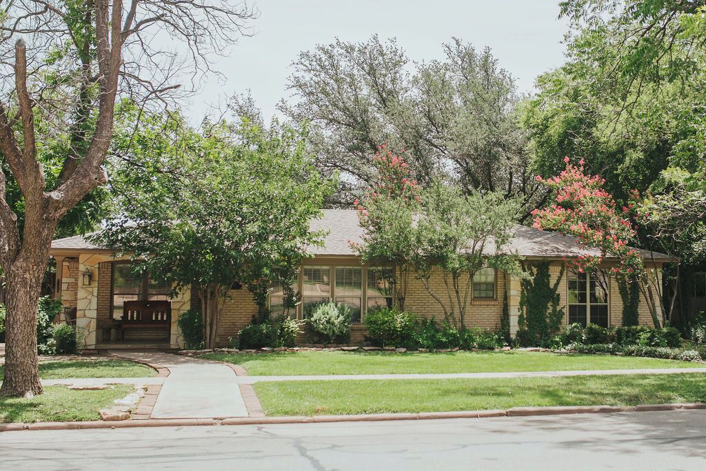 Photo of Outdoor in Sayles Blvd. Area