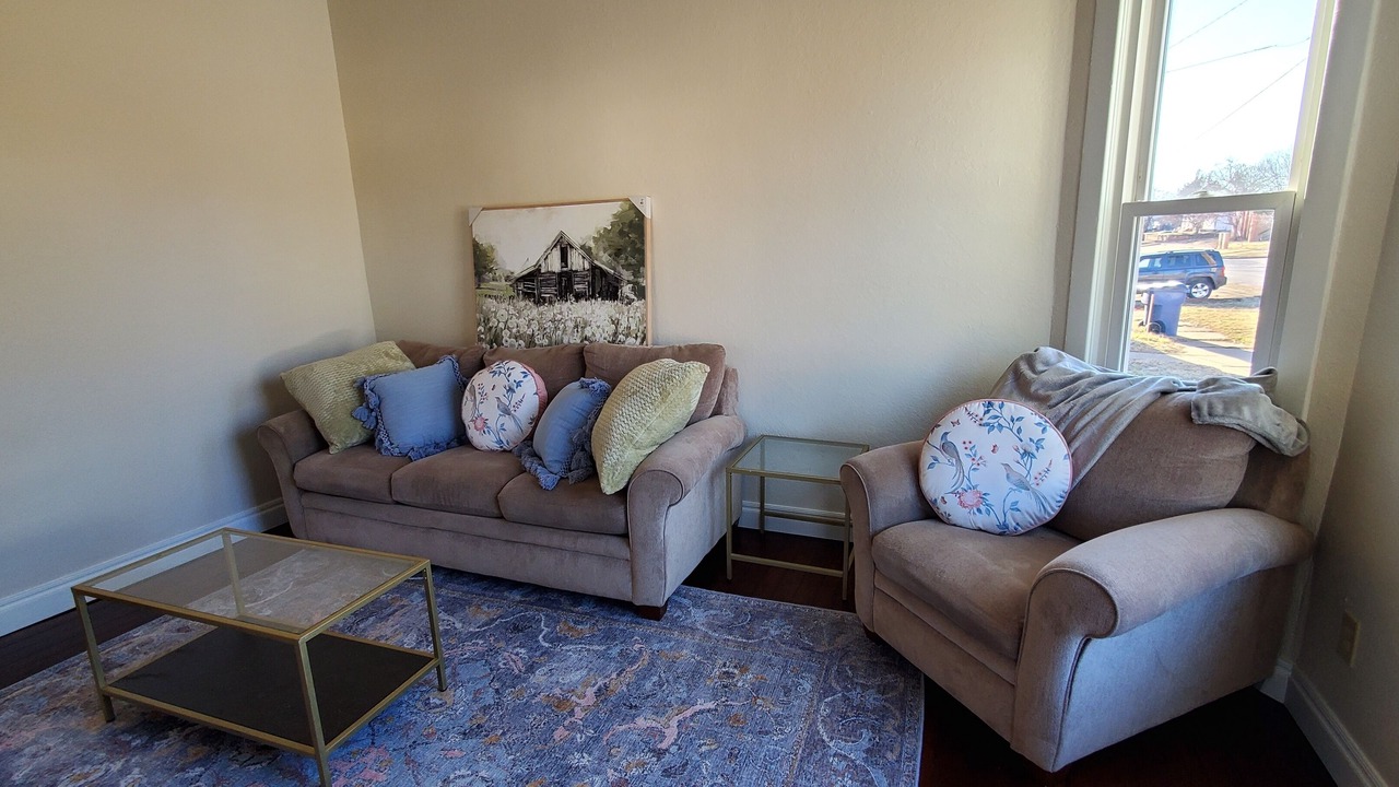 Photo of Livingroom in Guthrie